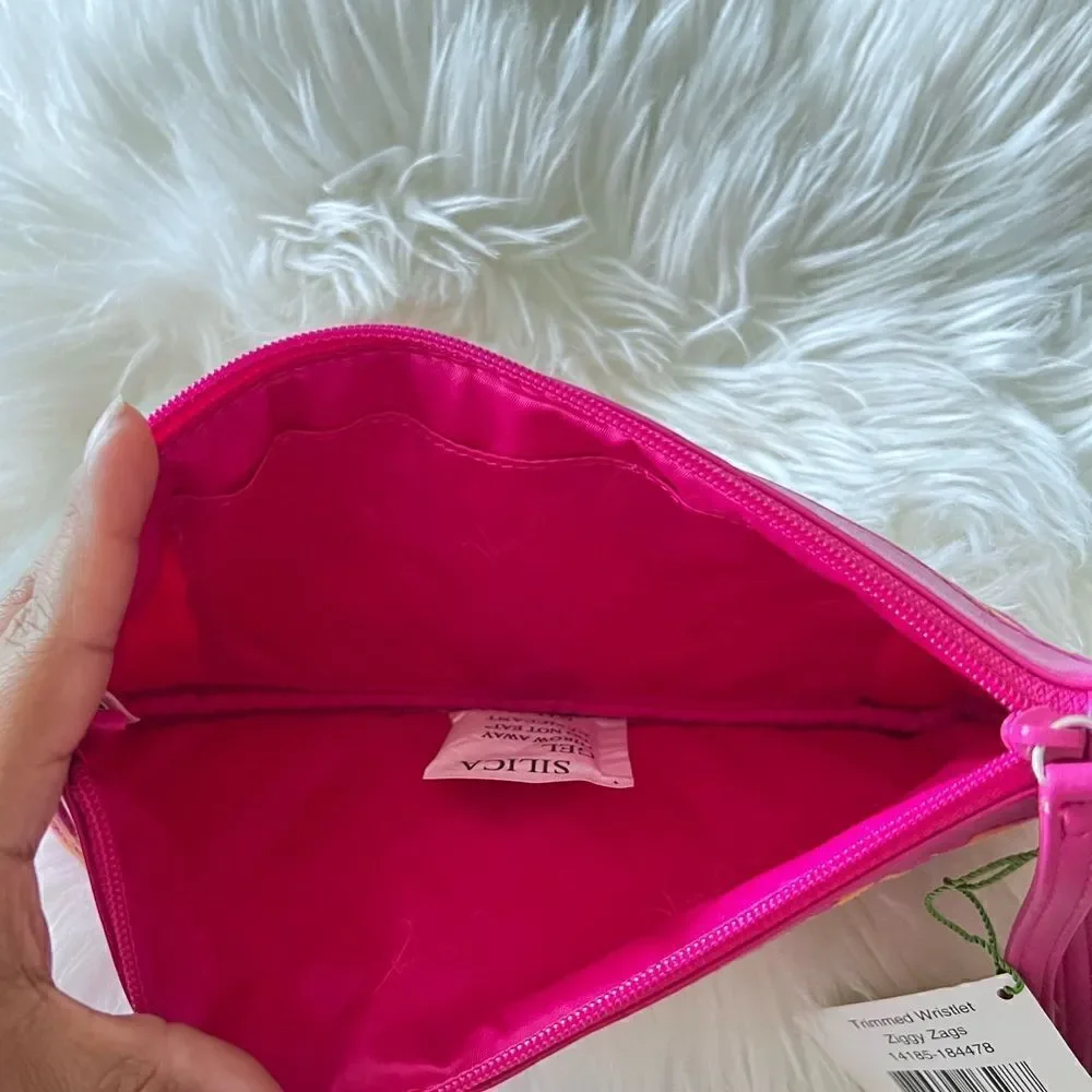 Verá Bradley wristlet